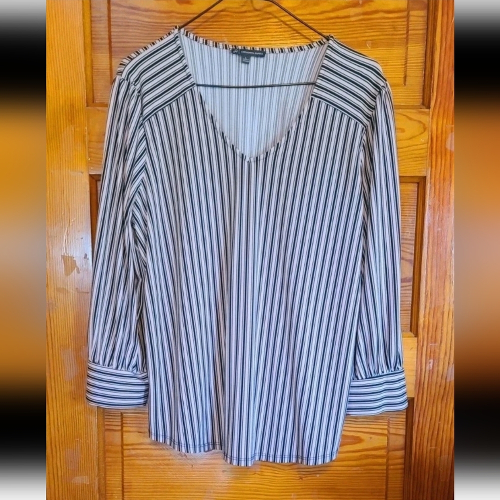 Adrianna Papell V-Neck Shoulder Yoke Long Sleeve Striped Blouse Top Size Large